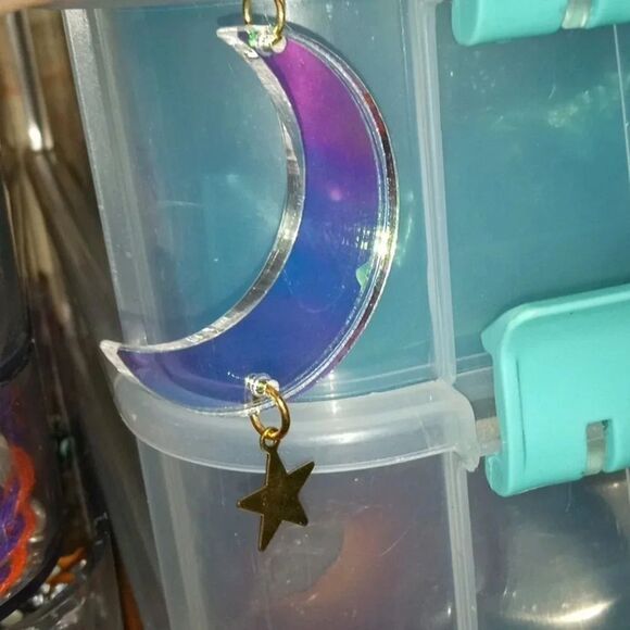 Moon and star clip ons - Picture 4 of 4